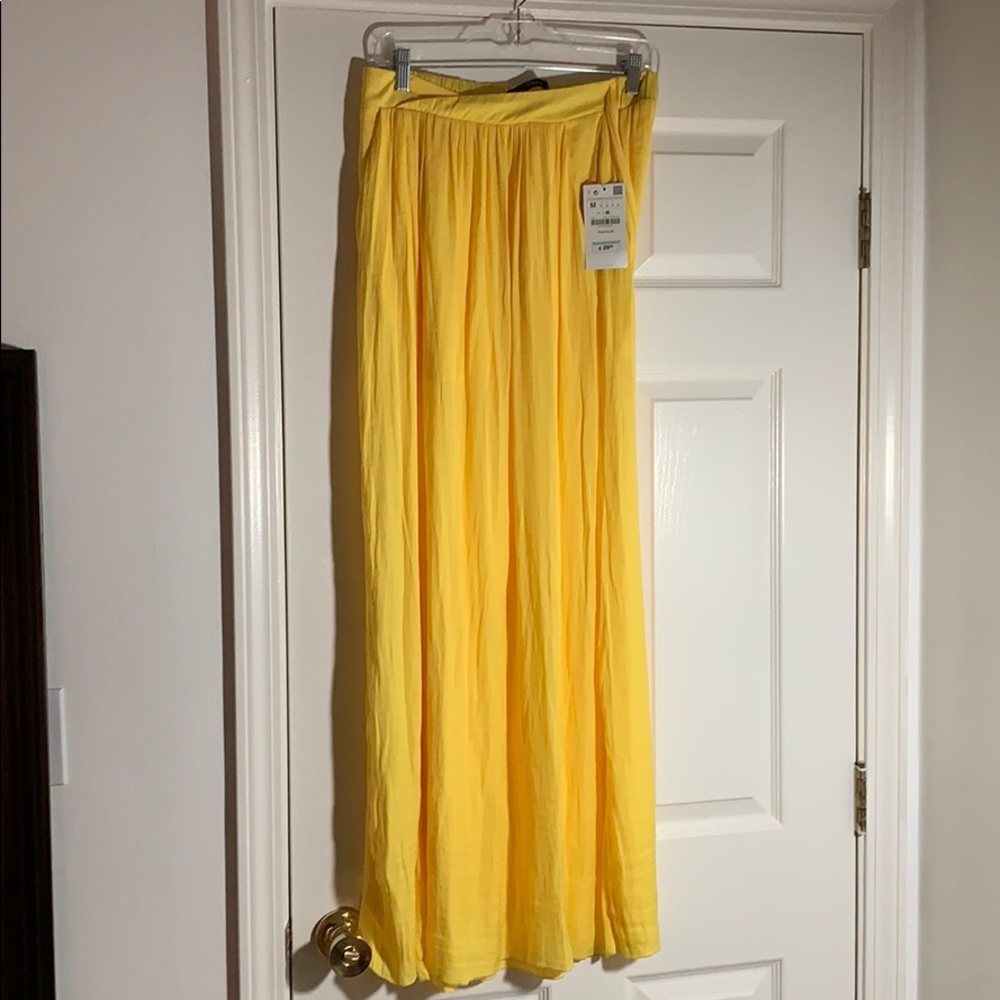 Yellow maxi skirt